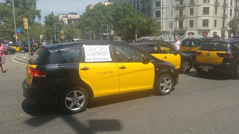 Huelga de Taxis en Barcelona contra Uber y Cabify