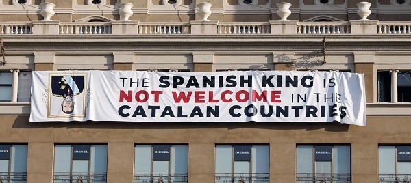 Pancarta contra Felipe VI