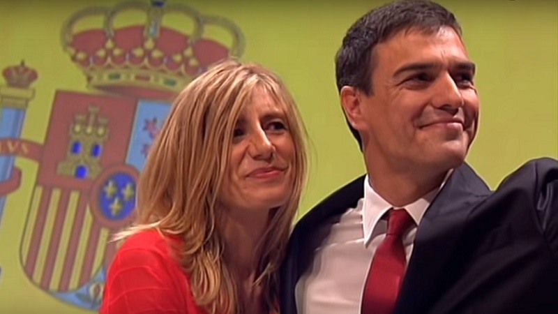 Pedro Sanchez y Begona Gomez, en un acto del PSOE