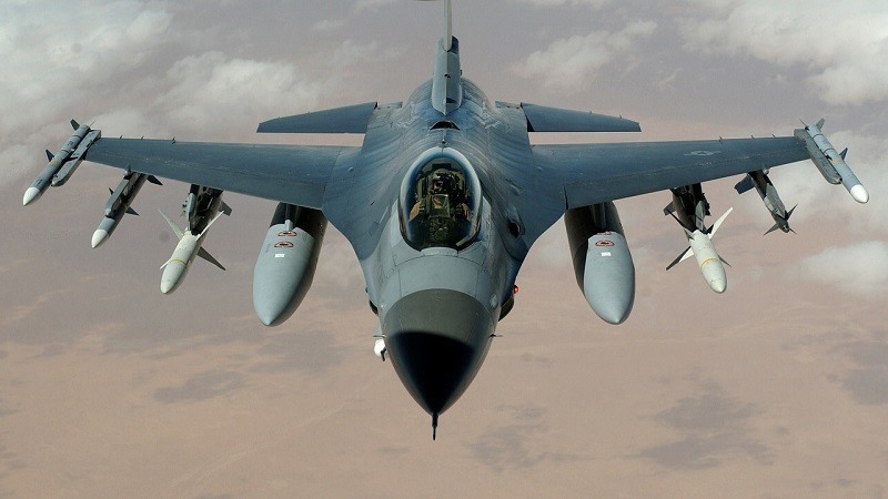 Avion de combate F 16 Falcon del Ejercito Estadounidense