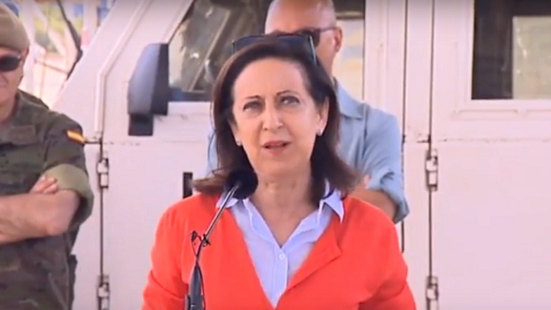 Margarita Robles visita, por primera vez como ministra, la misión de la ONU en el Libano