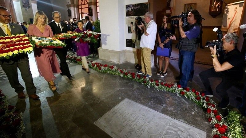 Quim Torra ha participado en la ofrenda floral a la tumba de Rafael Casanova en Sant Boi de Llobregat en la Diada 2018