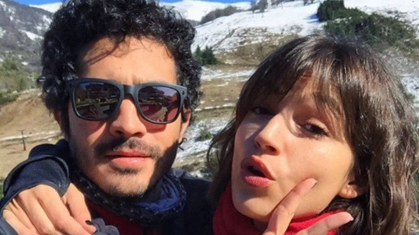Ursula Corbero y Chino Darin en la montana. Foto Instagram @chinodarin