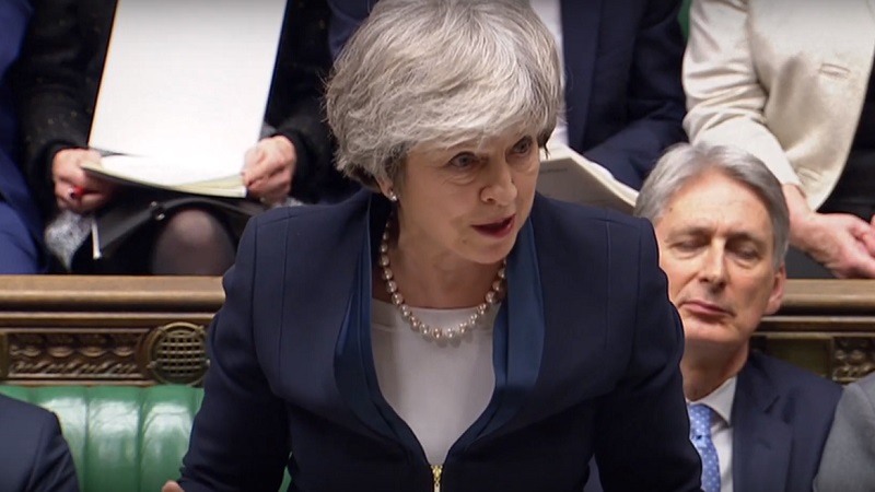 Theresa May sufre una humillante derrota en el Parlamento británico y se enfrentará a un voto de no confianza