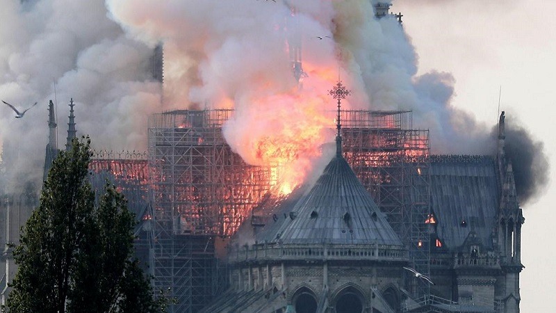 El catastrófico incendio que ha devastado la catedral de Notre Dame