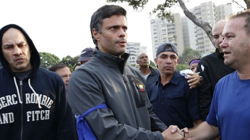 Leopoldo López y su esposa se refugian en la embajada de España en Venezuela
