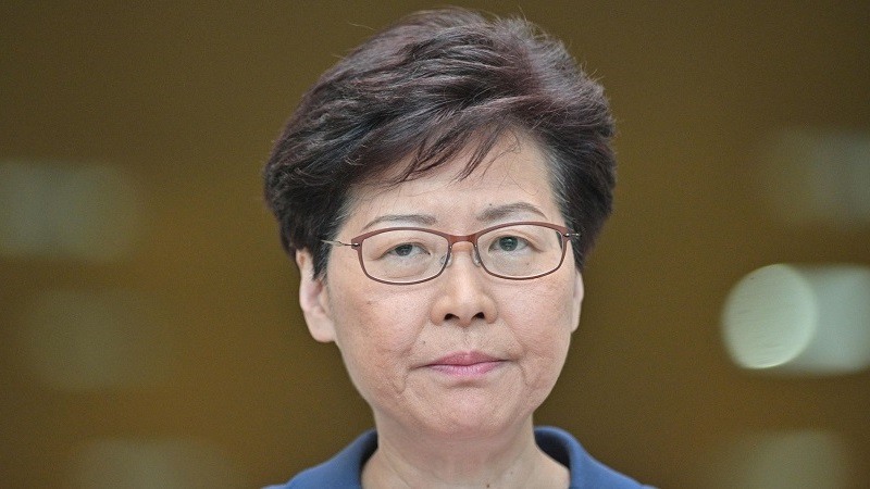 La líder de Hong Kong, Carrie Lam, dice que el proyecto de ley de extradición está “muerto”
