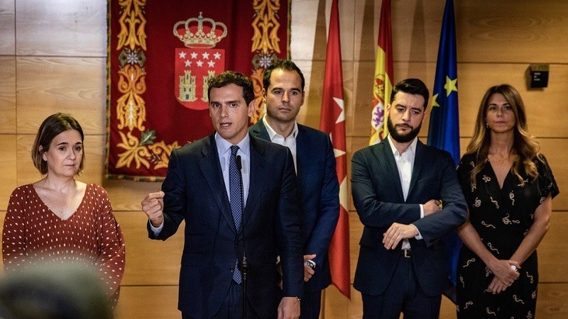 Rivera pedira a Sanchez reunion de Estado para Cataluna