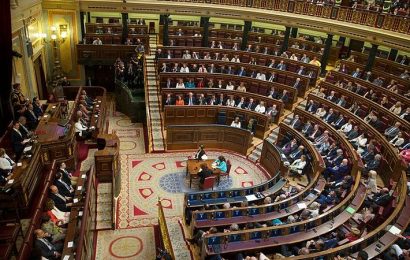 ¿Cuánto ganan los principales líderes políticos en España?