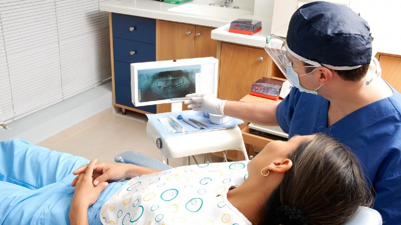 Tratamientos de ortodoncia avanzados para bocas sanas