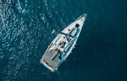 Vive la emocionante experiencia de surcar las costas de Ibiza en barco